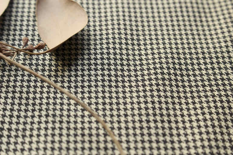 Iwウール千鳥スモール　黒×ベージュ